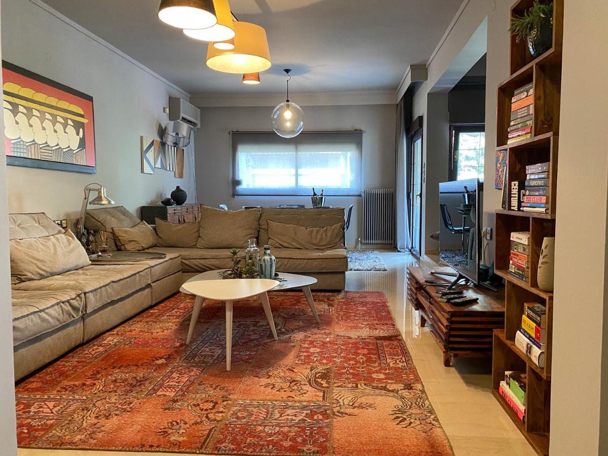 Lovely Luxurious Modern Apartment In เทสซาโลนิกิ ภายนอก รูปภาพ