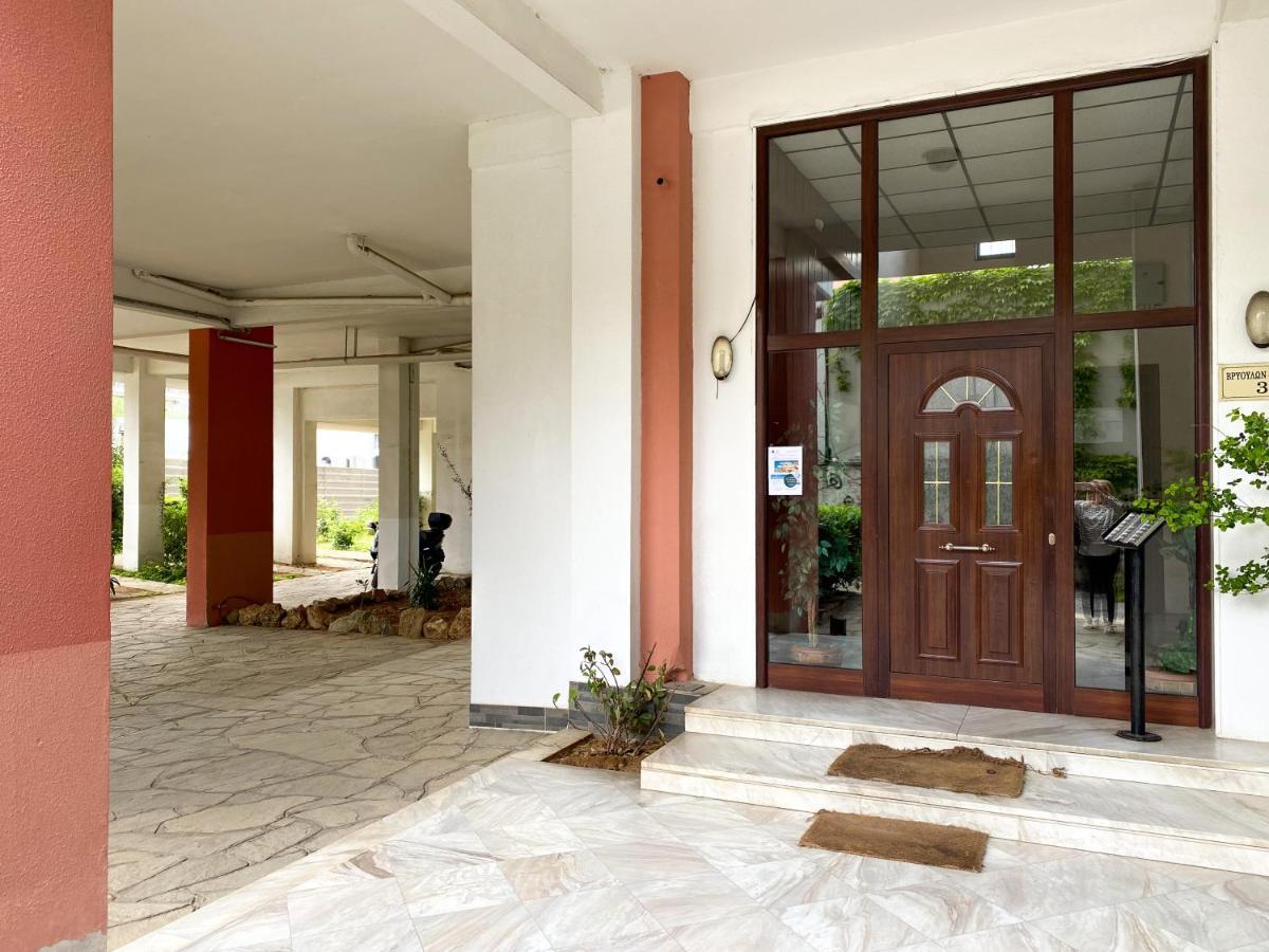 Lovely Luxurious Modern Apartment In เทสซาโลนิกิ ภายนอก รูปภาพ